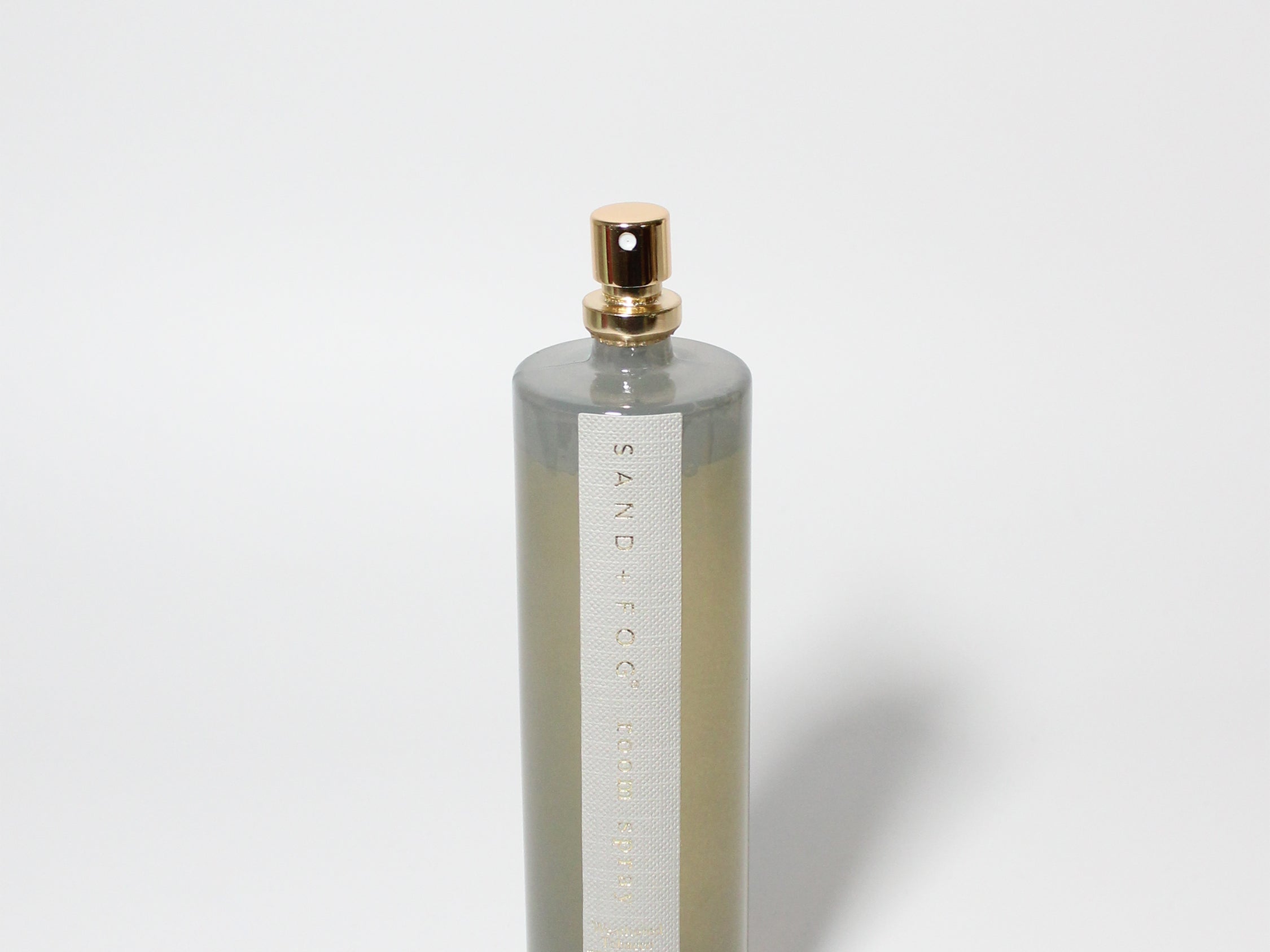 Weathered Tobacco room spray Gray