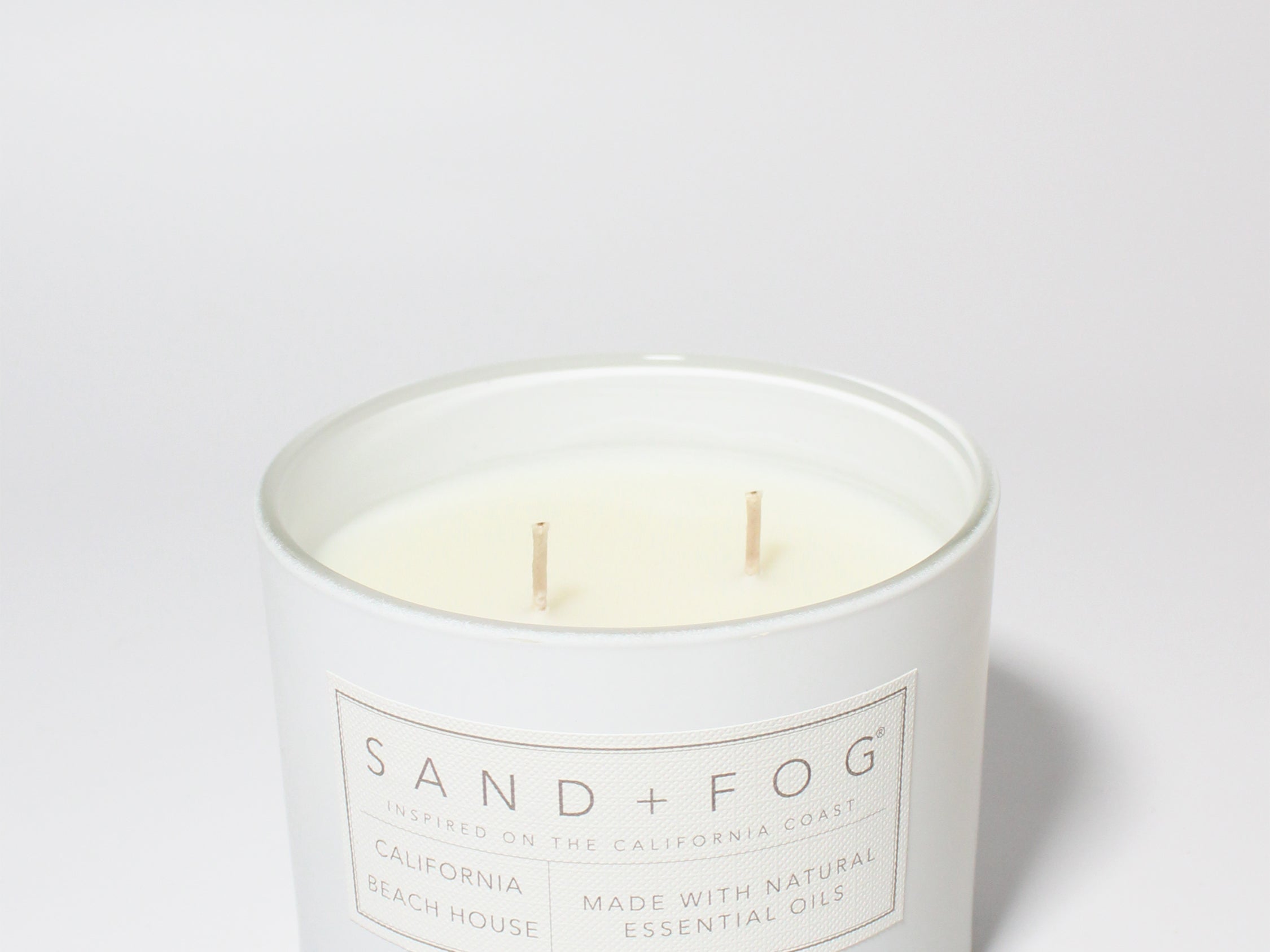 California Beach House 12 oz scented candle White vessel with Carved Mandala lid