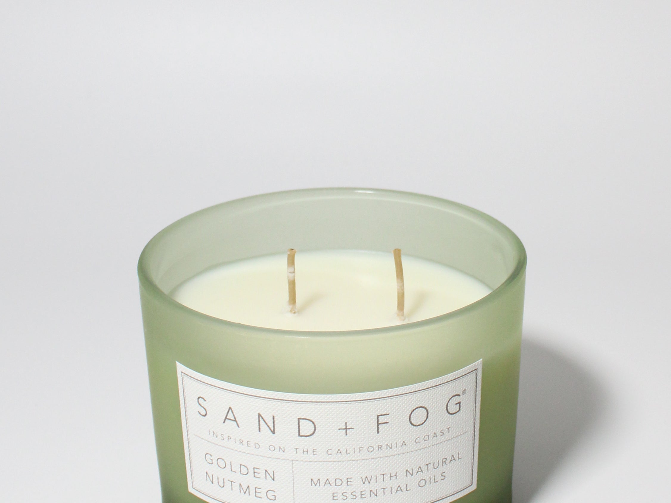 Golden Nutmeg 12 oz scented candle Sage vessel with Painted Wreath lid