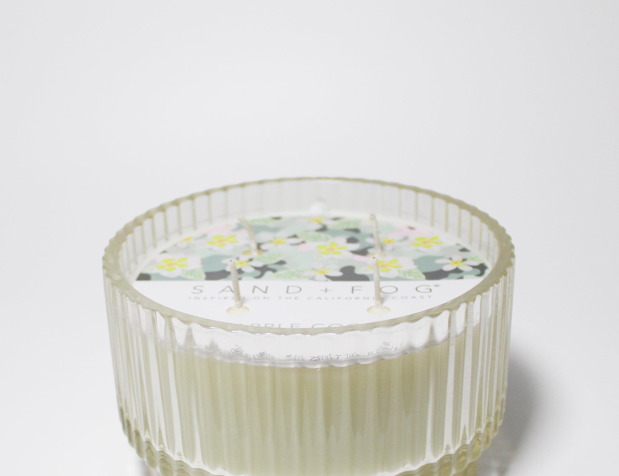 Pineapple Coconut 25oz scented candle in molded vessel