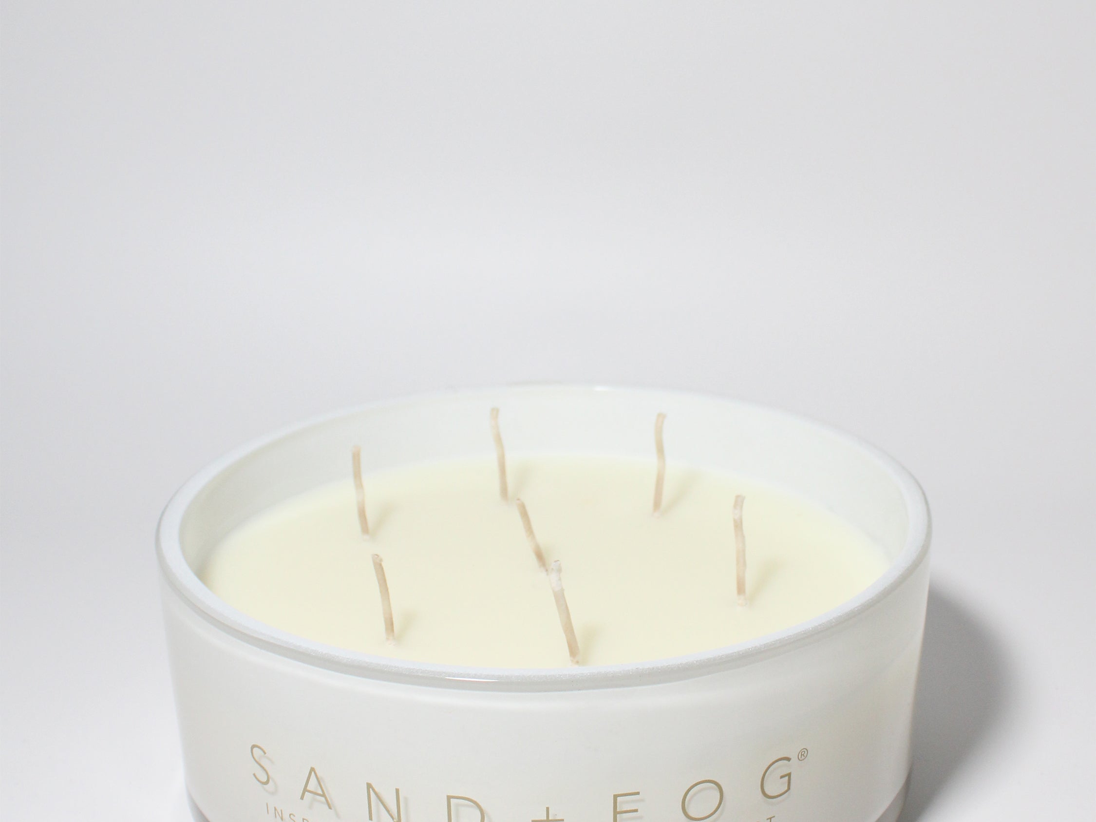 White Vanilla 35 oz scented candle White vessel with Sand+Fog wood lid