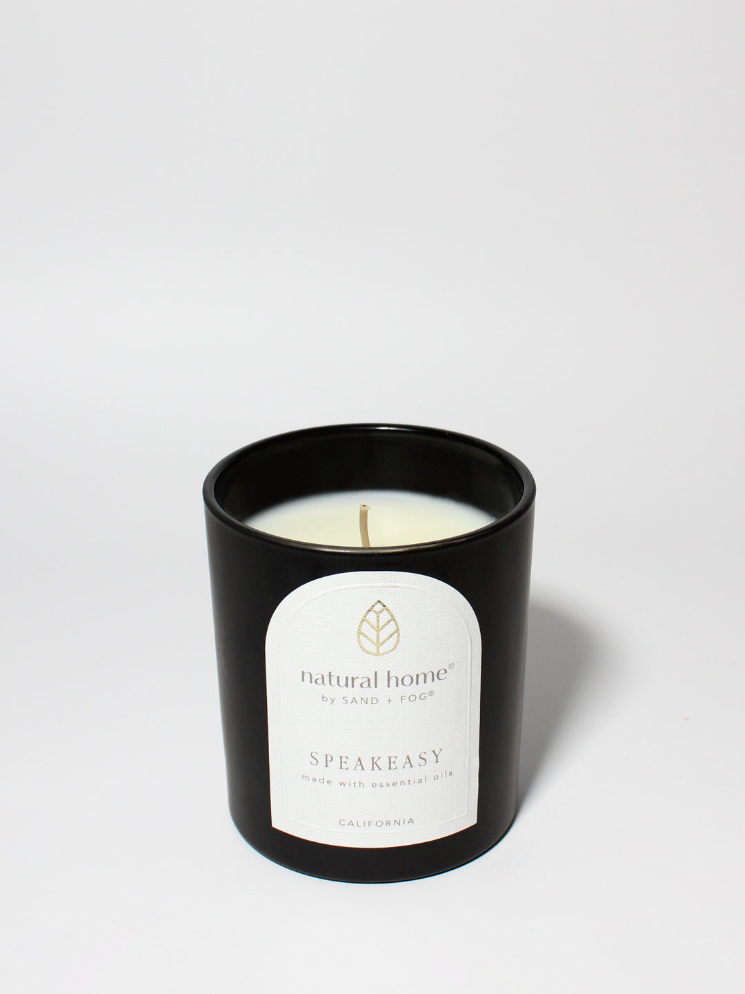 Sand + Fog Speakeasy 11.5 oz natural home scented candle