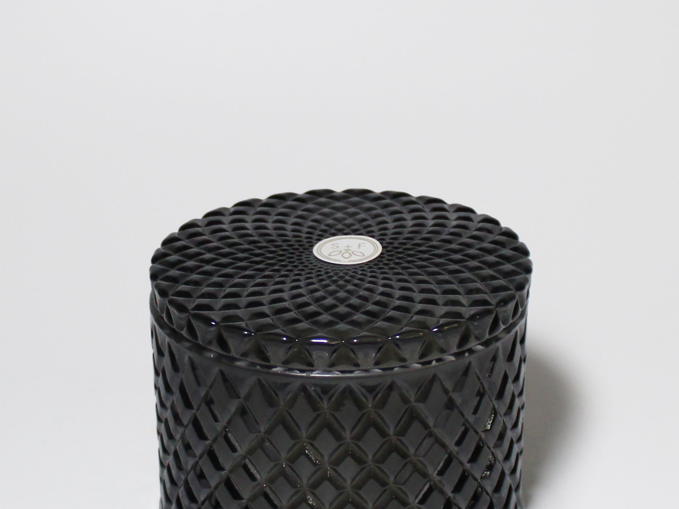 Sand + Fog Weathered Spice 9.5 oz scented candle