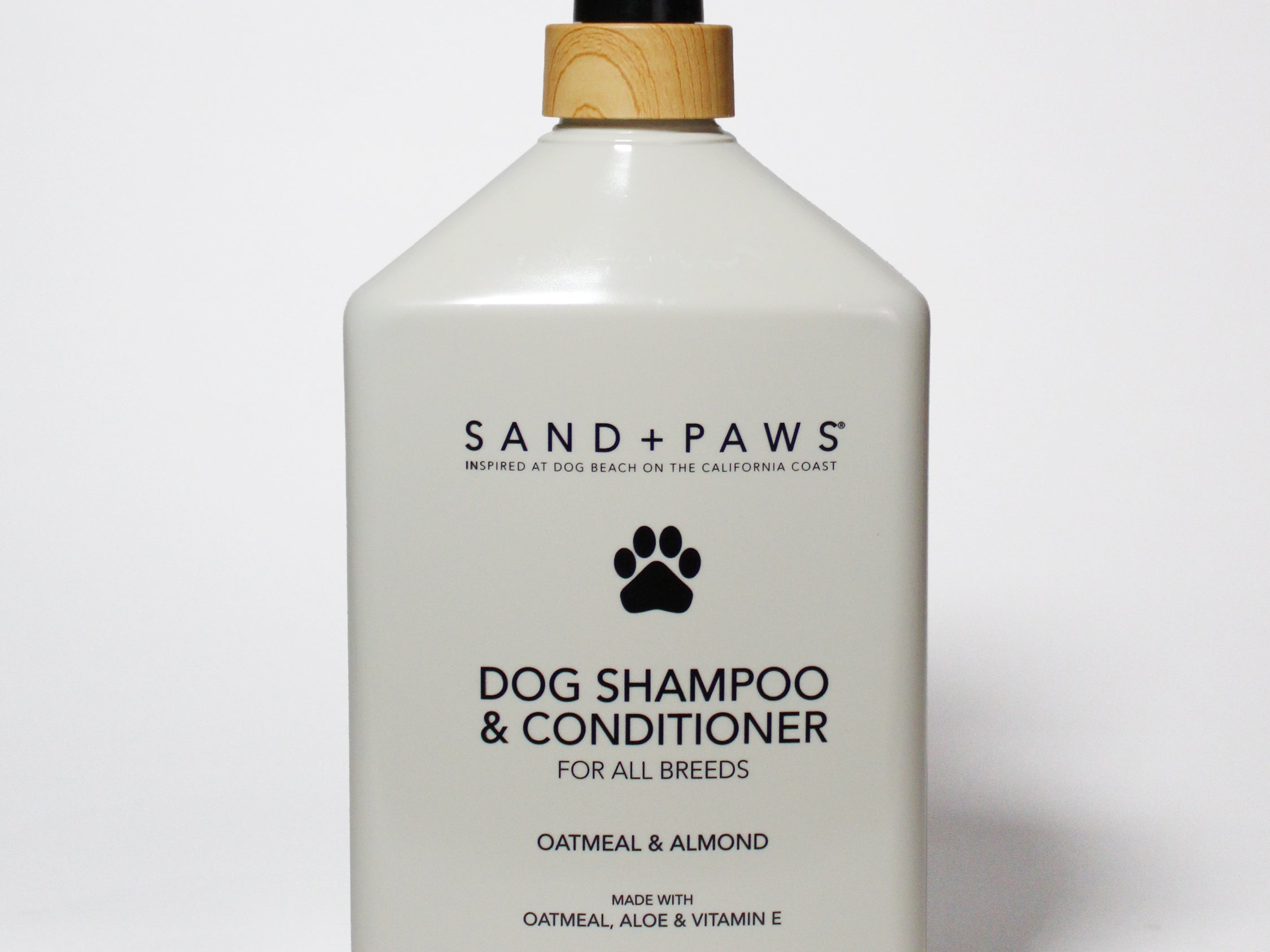 Sand + Paws dog shampoo and conditioner bottle, oatmeal & almond, 32 oz