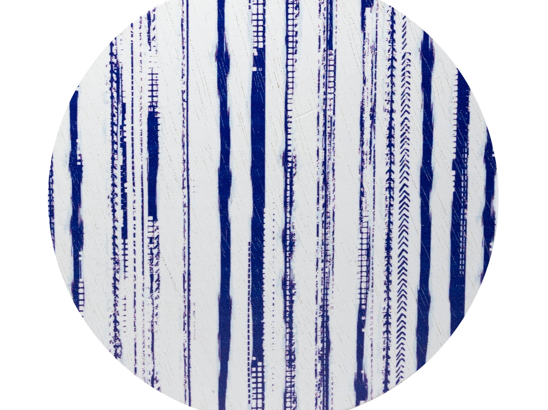 Blue-and-white patterned lid for the Clean Waves scented candle