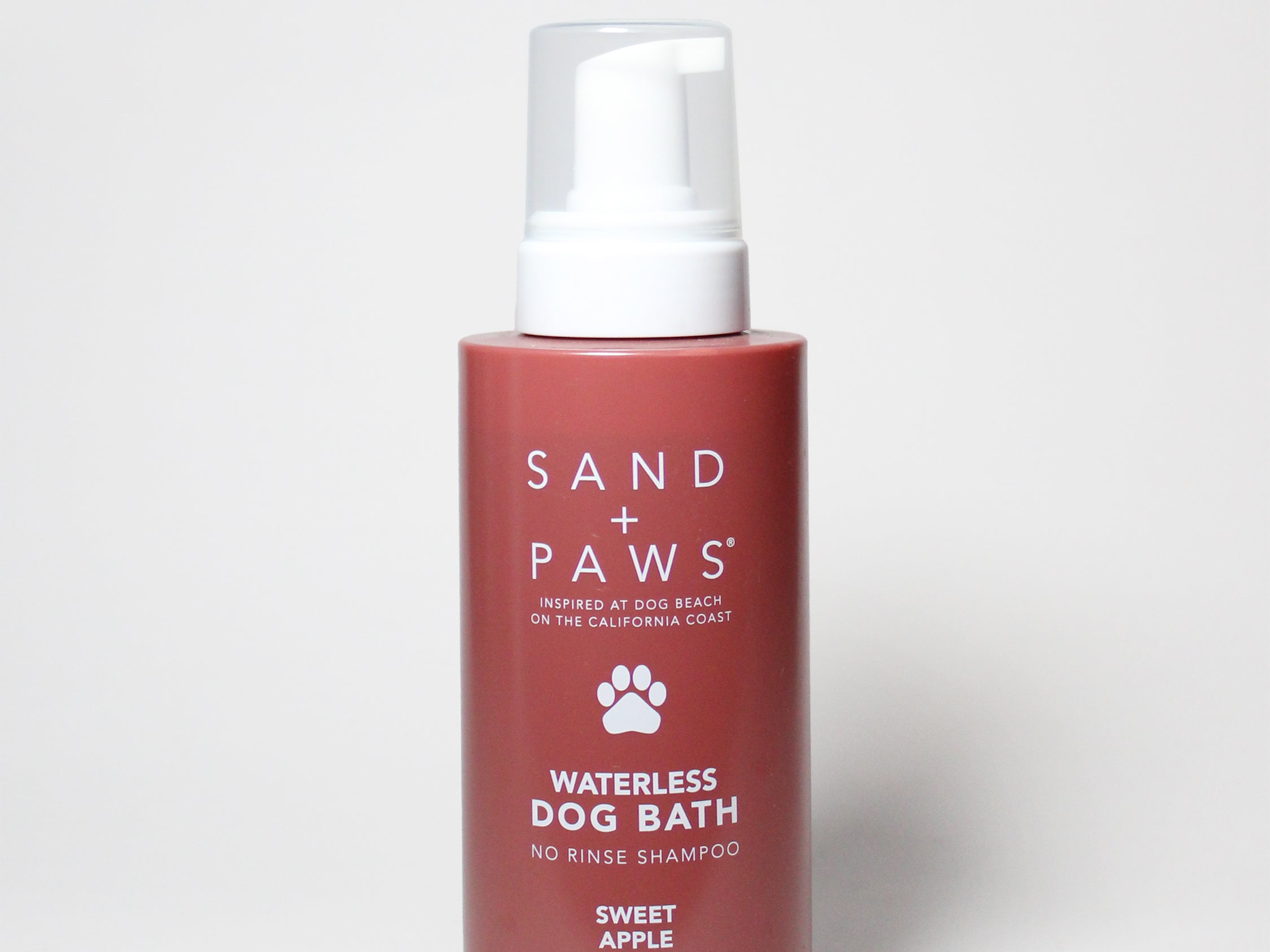 Waterless dog bath bottle, Sweet Apple scent, white pump, 10 oz