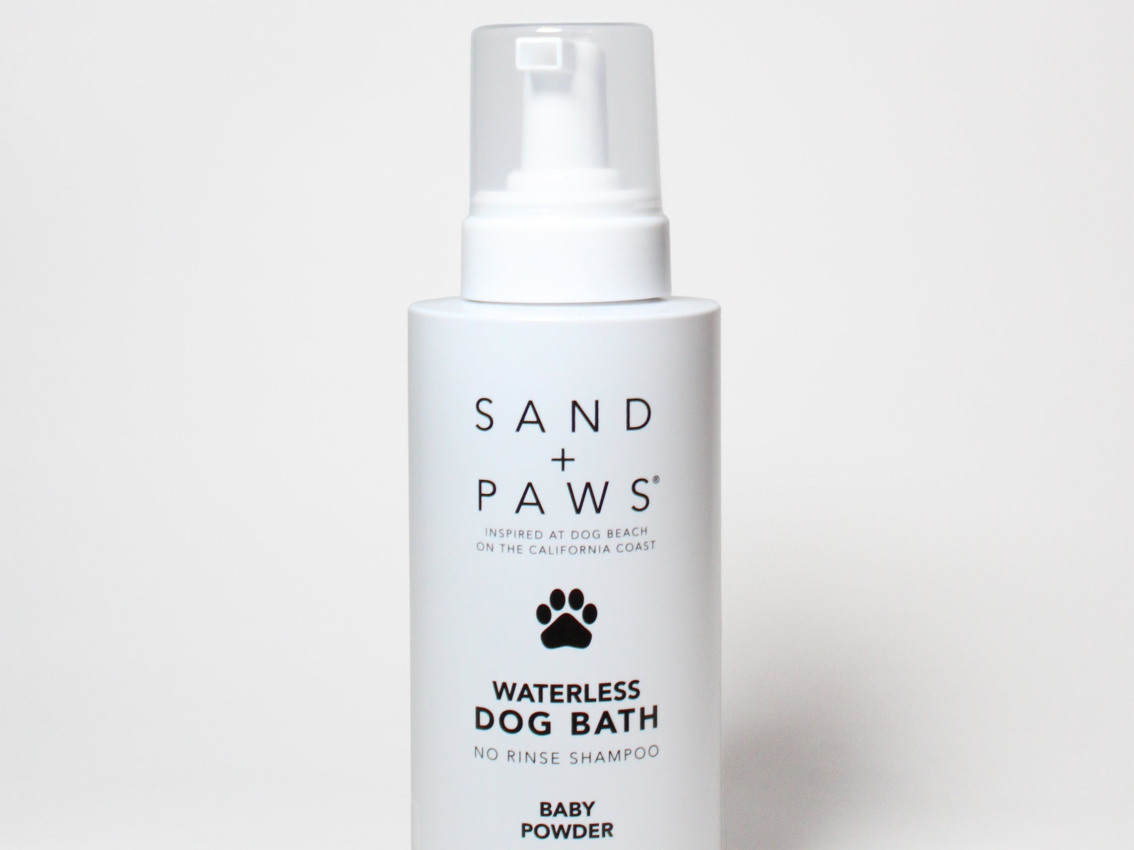 Sand + Paws waterless dog bath bottle, baby powder scent, 16 oz